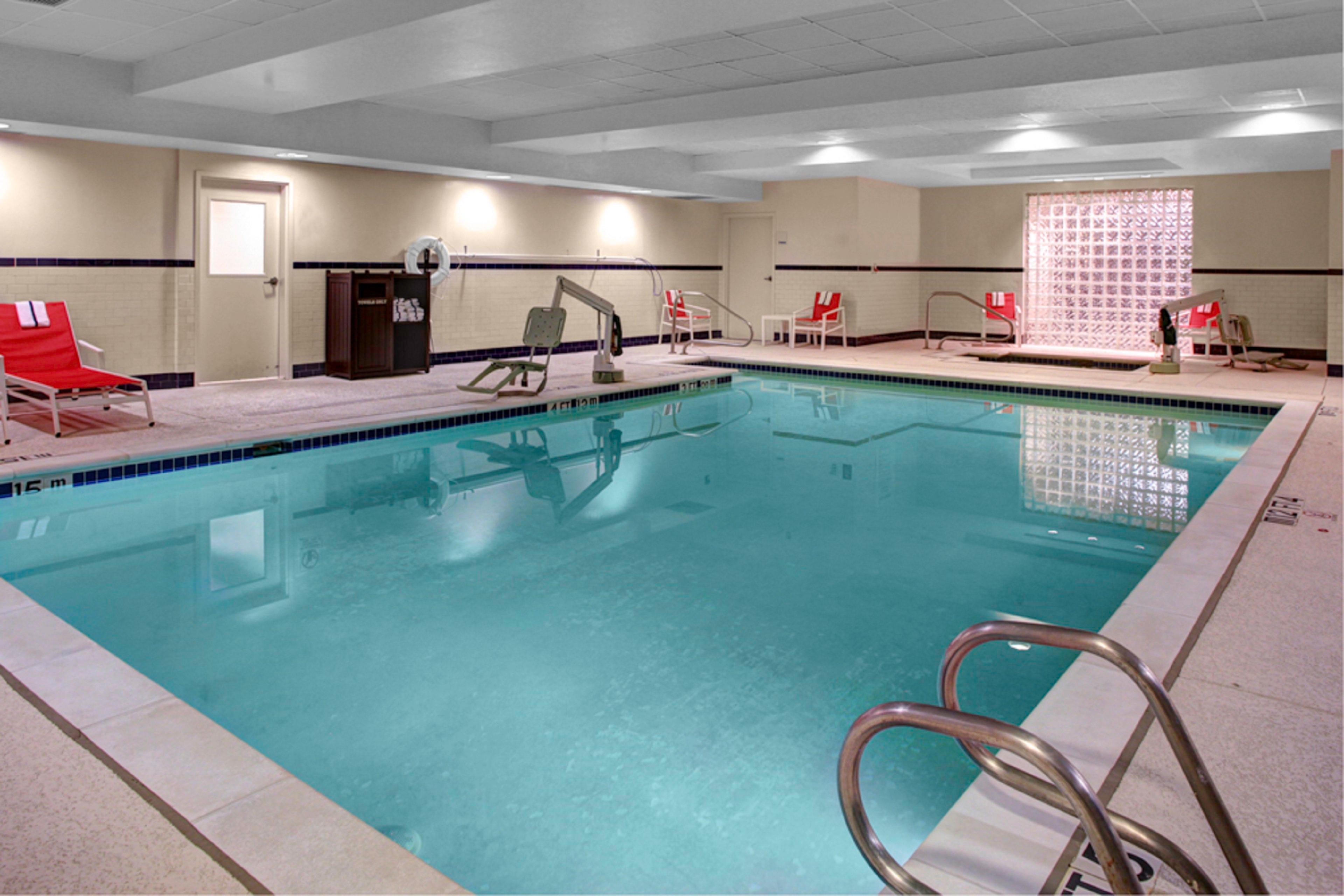 Holiday Inn Express Ashland By Ihg Bagian luar foto
