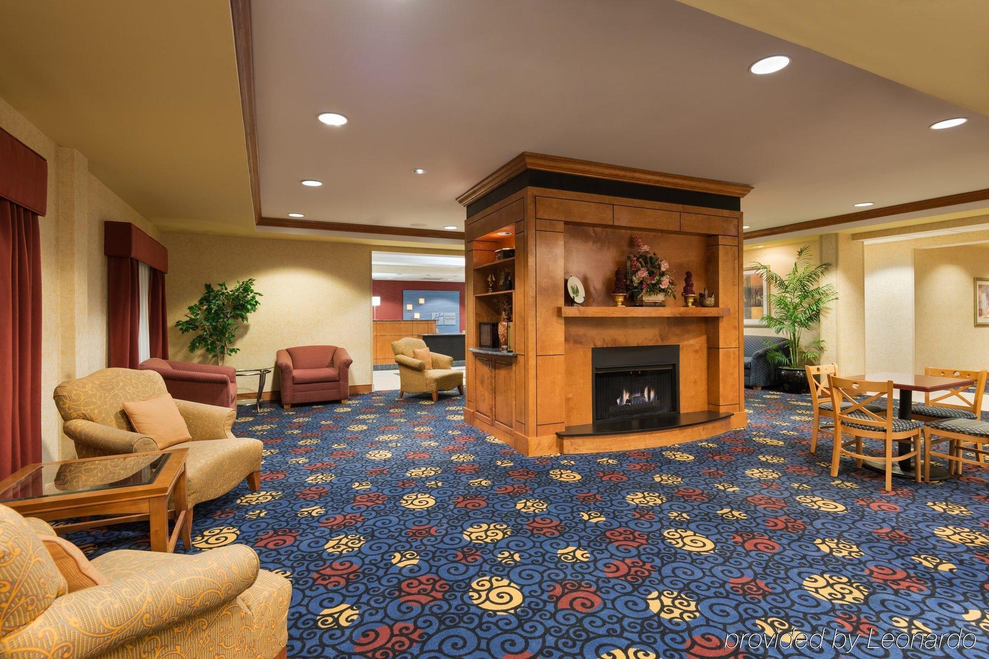 Holiday Inn Express Ashland By Ihg Bagian luar foto