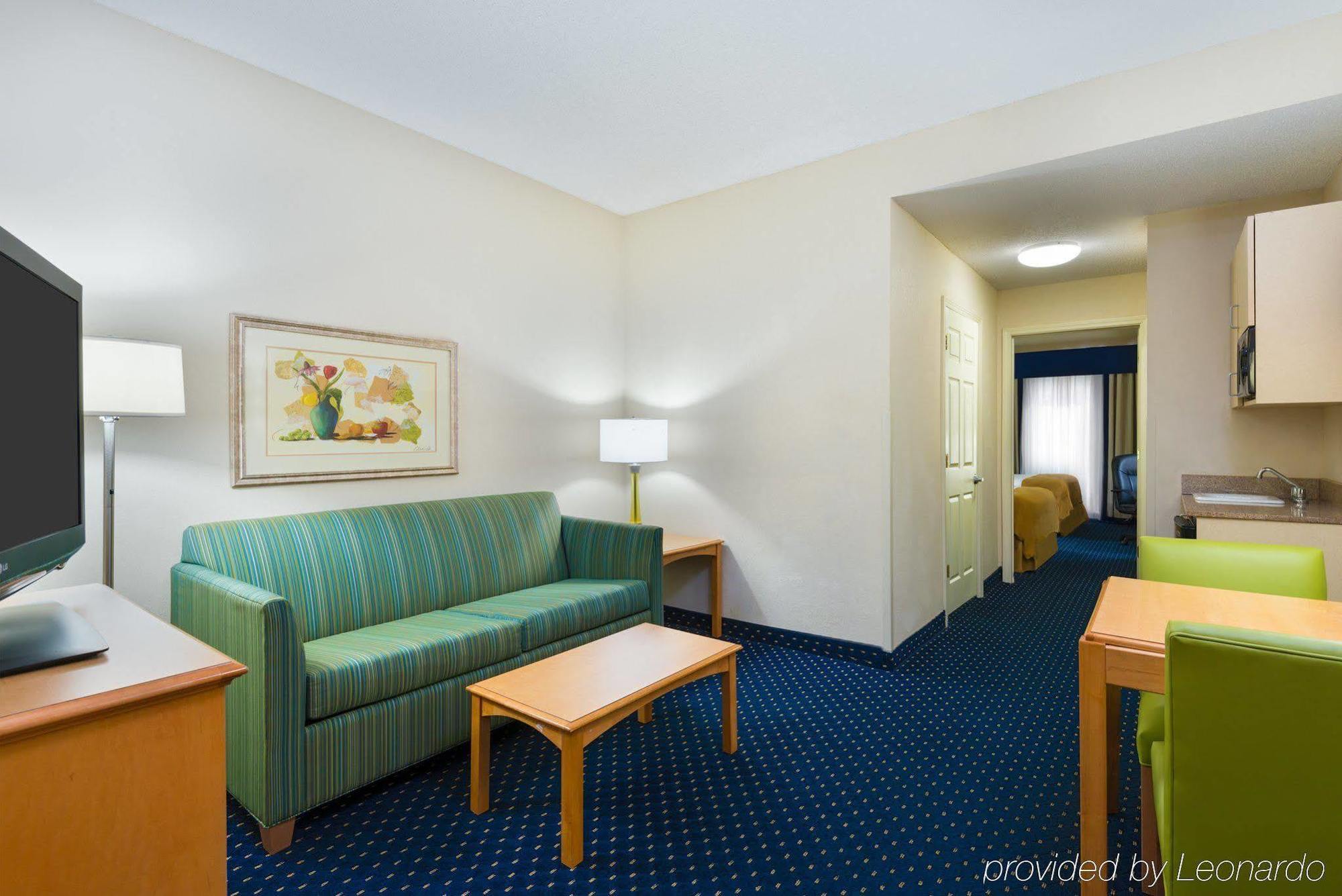 Holiday Inn Express Ashland By Ihg Bagian luar foto